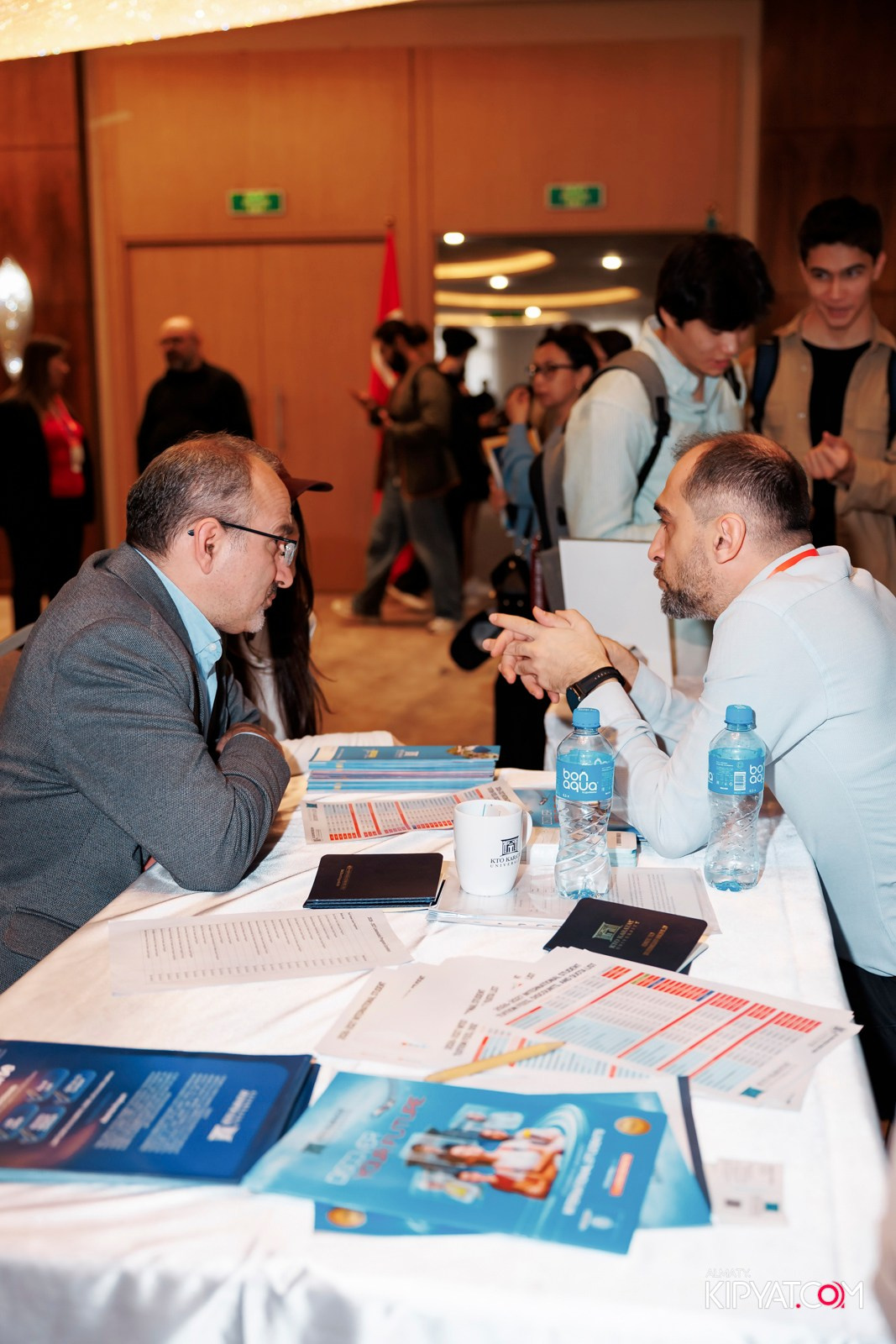 ВЫСТАВКА ТУРЕЦКИХ УНИВЕРСИТЕТОВ. КИПЯТКОМ АЛМАТЫ! Фотосъемка мероприятий в Алматы