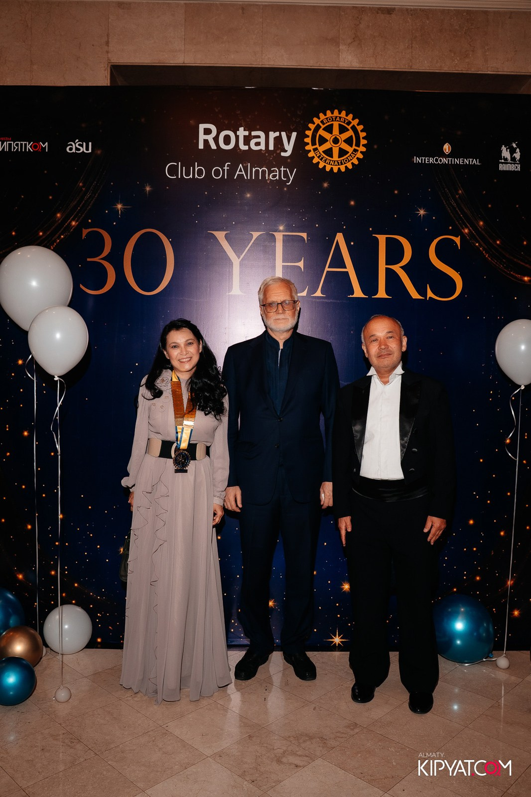 БЛАГОТВОРИТЕЛЬНЫЙ УЖИН В ЧЕСТЬ 30-ЛЕТИЯ ROTARY CLUB OF ALMATY. КИПЯТКОМ АЛМАТЫ!