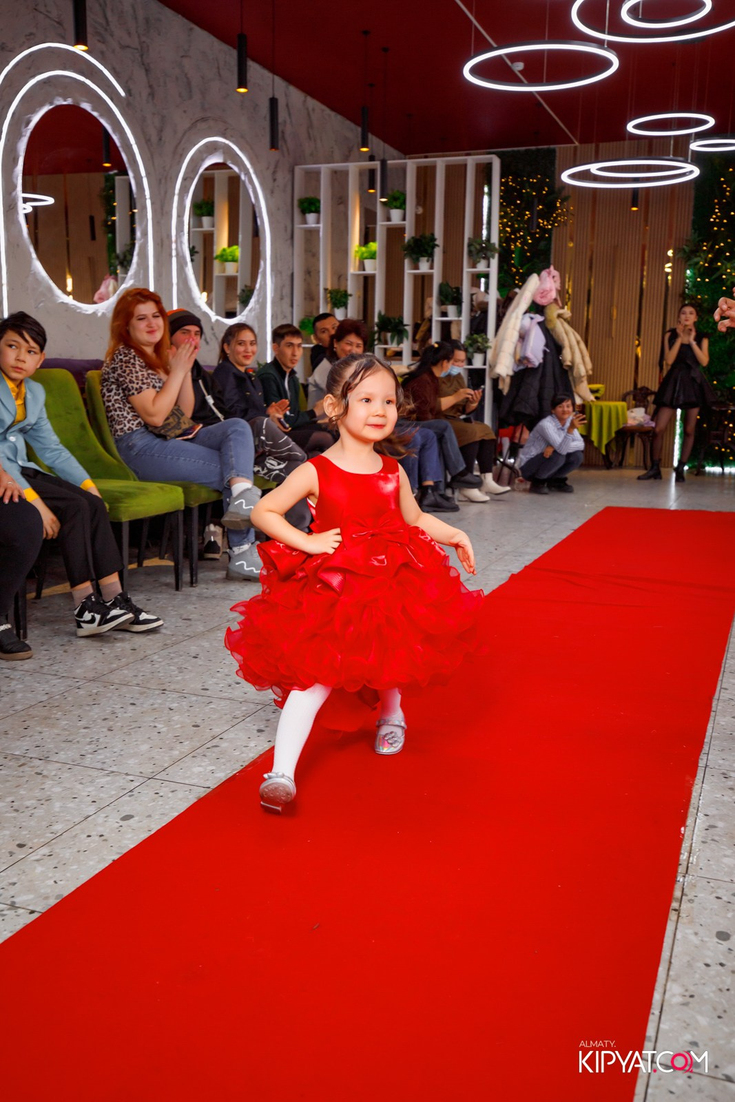 FASHION DAY 2025 КАФЕ ЖАКСЫЛЫК. КИПЯТКОМ АЛМАТЫ!