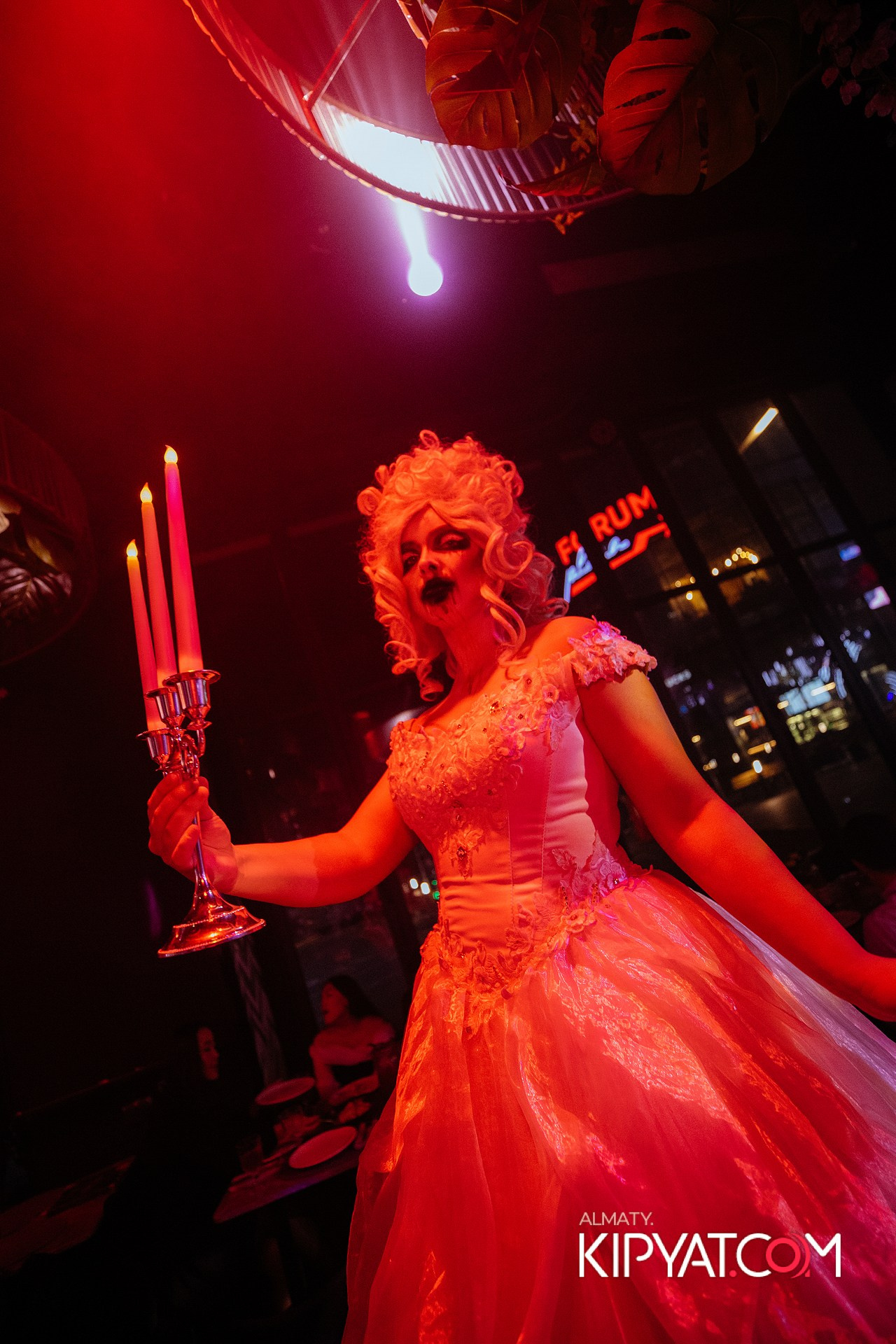 FRIENDS BAR & TERRACE. КИПЯТКОМ АЛМАТЫ! Фотосъемка мероприятий в Алматы