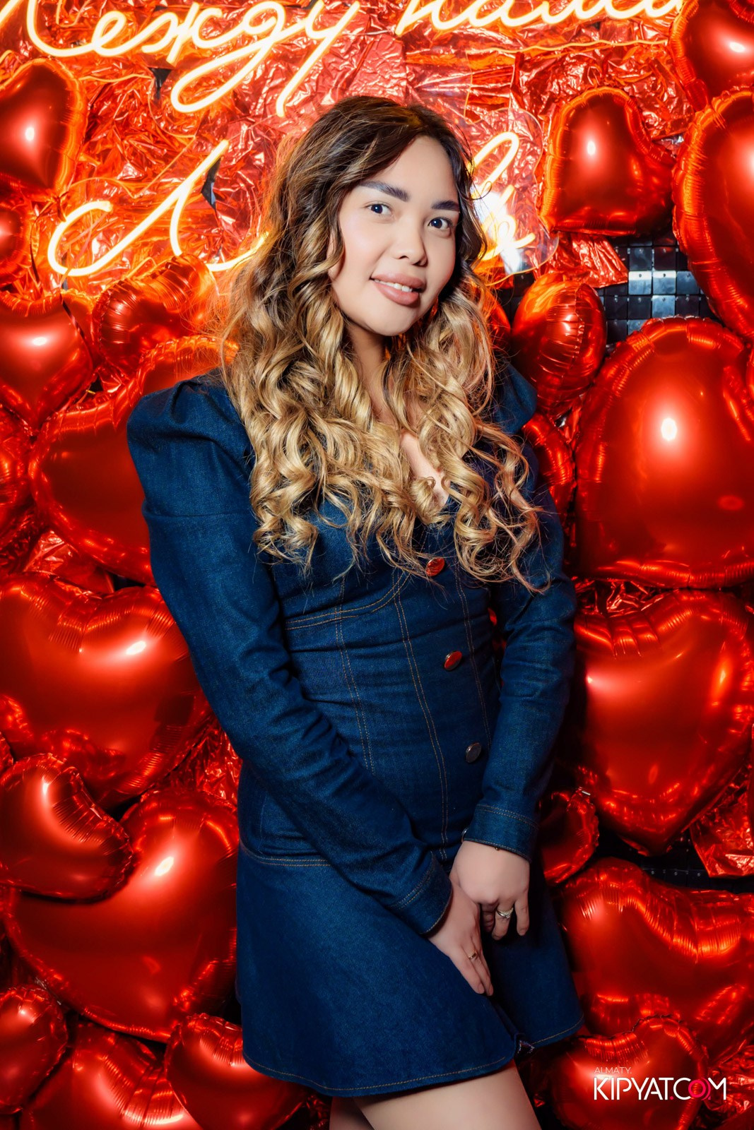 LAUREATE KARAOKE HALL. КИПЯТКОМ АЛМАТЫ!