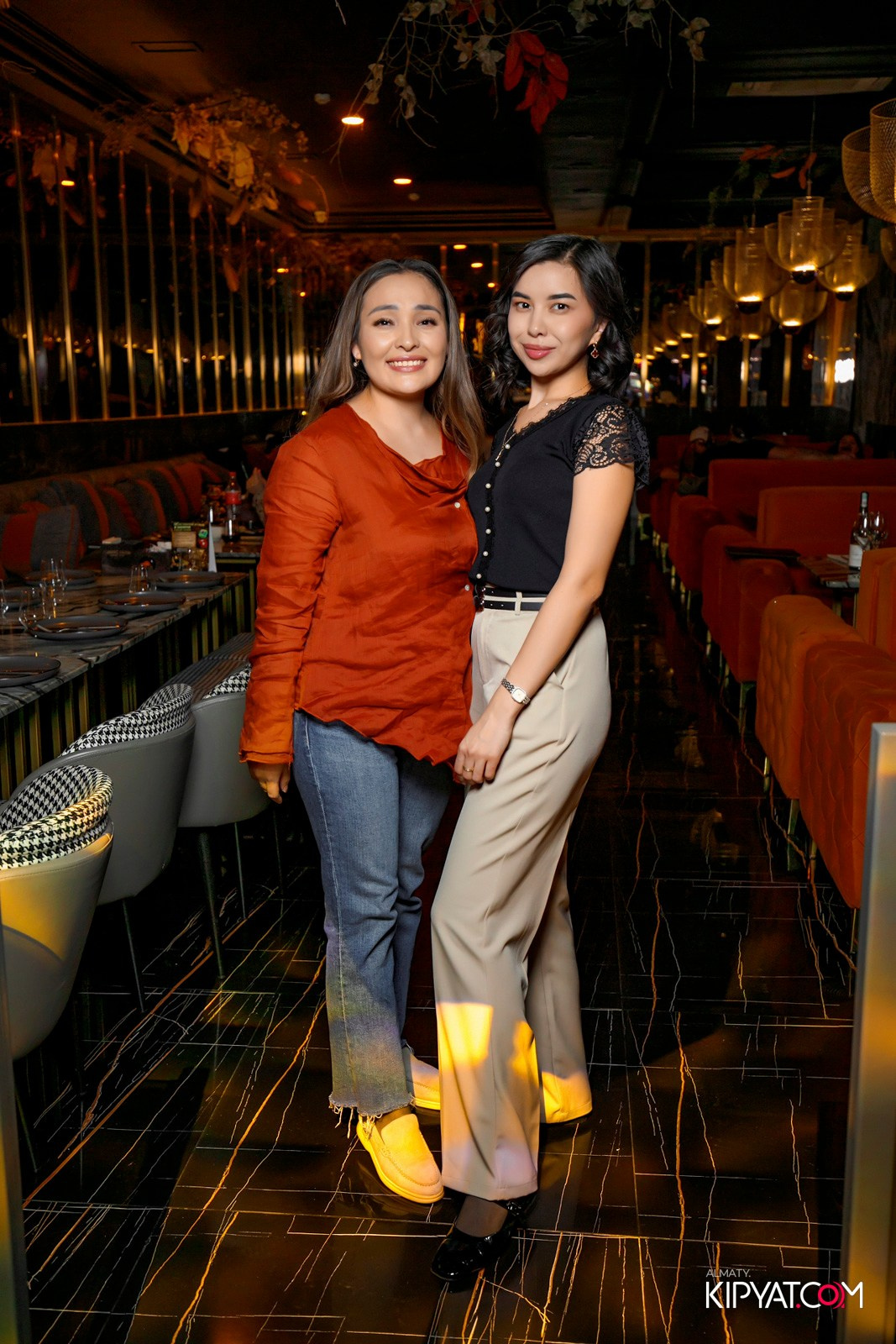 БАР ПАНАЕХАЛИ НА ДОСТЫК. КИПЯТКОМ АЛМАТЫ! Фотосъемка мероприятий в Алматы