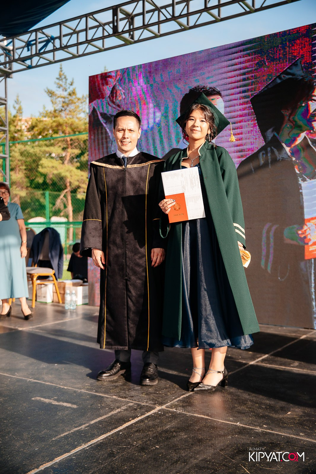 ВРУЧЕНИЕ ДИПЛОМОВ — НАРХОЗ КОЛЛЕДЖ. Part 3. КИПЯТКОМ АЛМАТЫ!