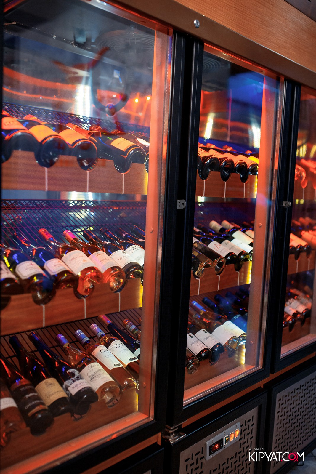 ZIYAFET STEAK HOUSE. КИПЯТКОМ АЛМАТЫ!