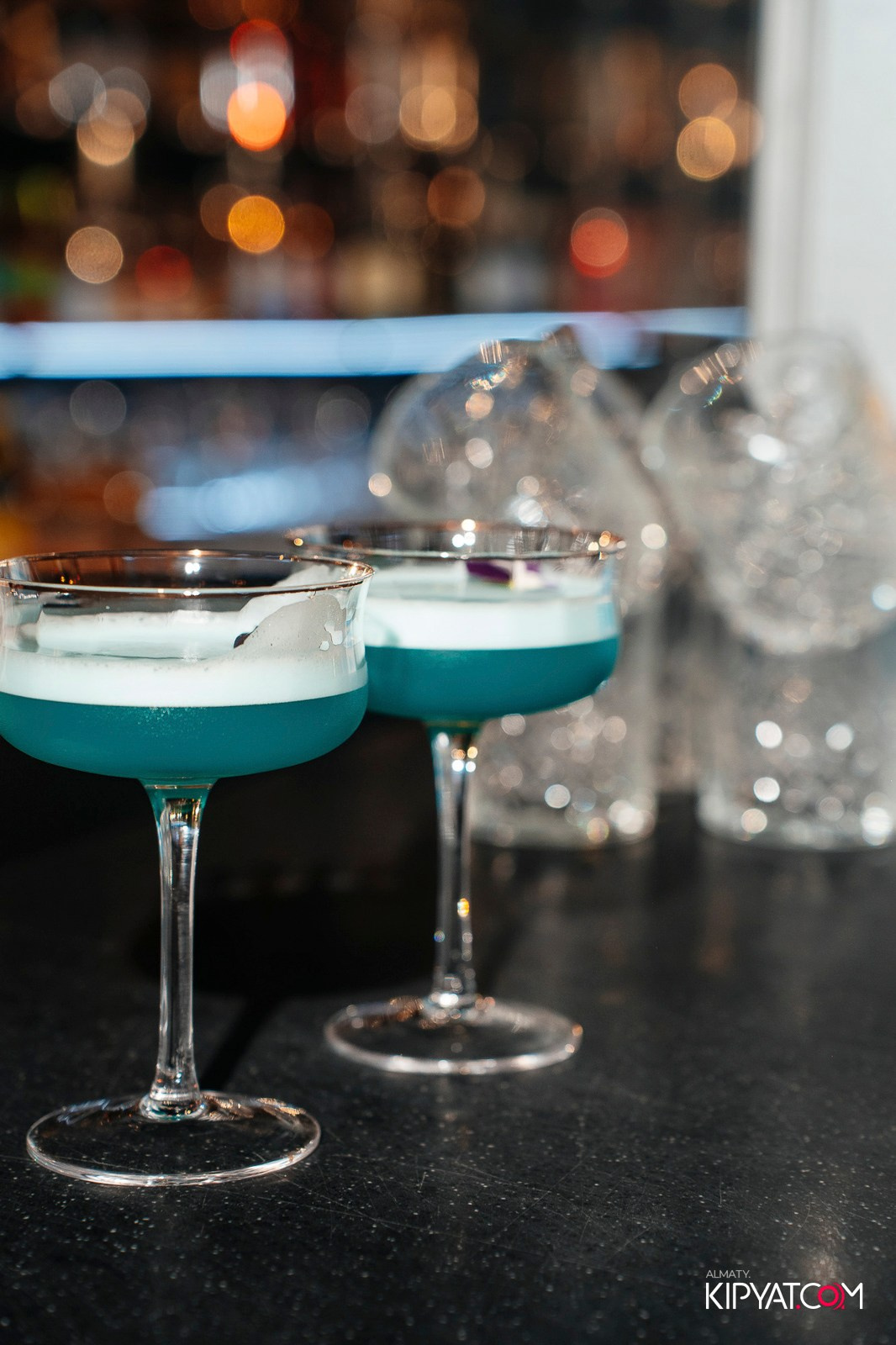 MOOD KARAOKE & TERRACE. КИПЯТКОМ АЛМАТЫ!