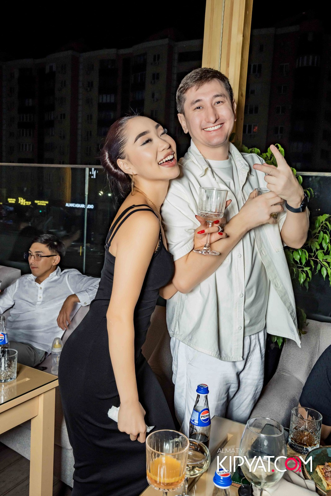 MOOD KARAOKE S TERRACE. КИПЯТКОМ АЛМАТЫ!