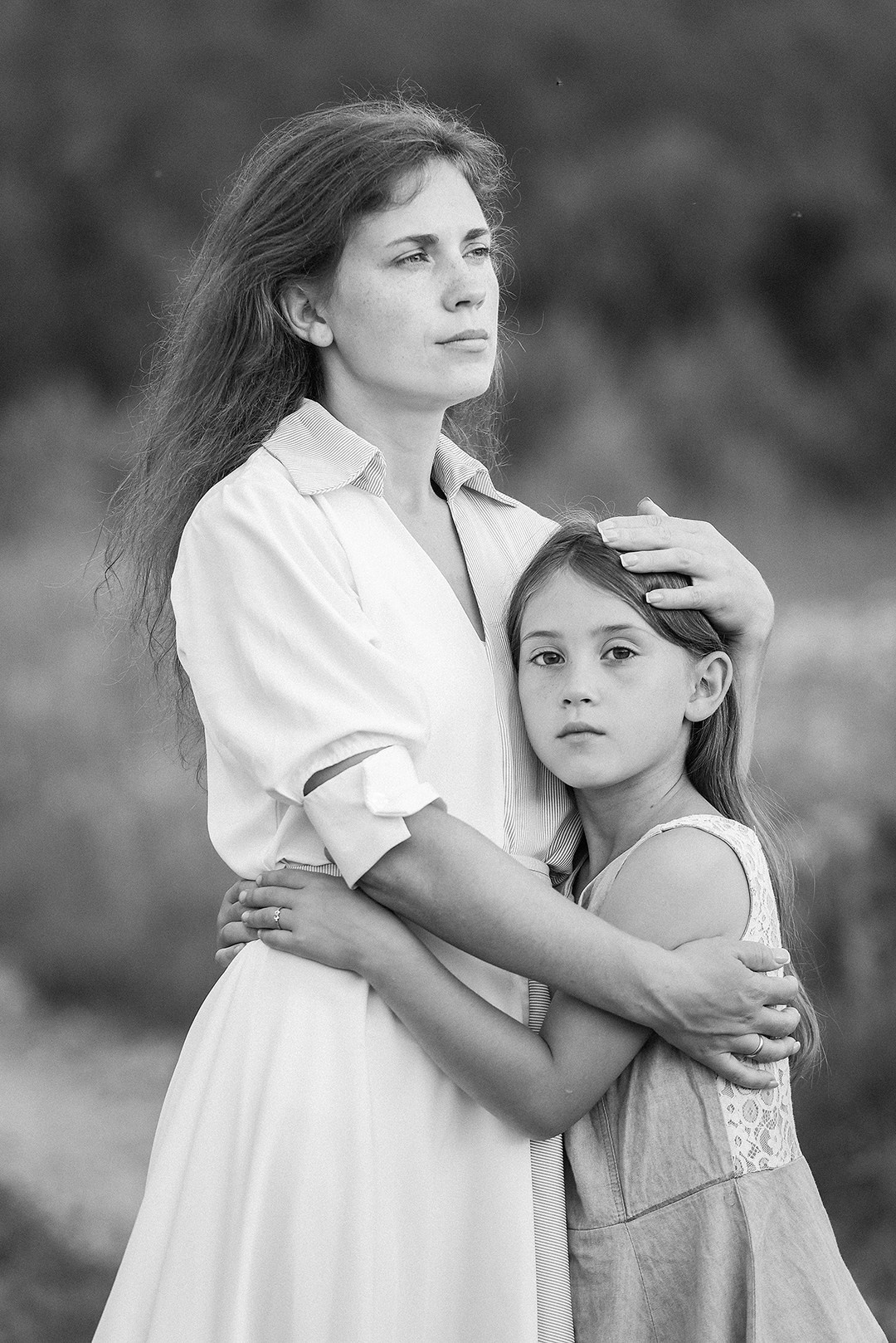 Оксана и Лукерья ЧБ. Римма Гусакова. Выпускные фотокниги. Детские и семейные фотосессии