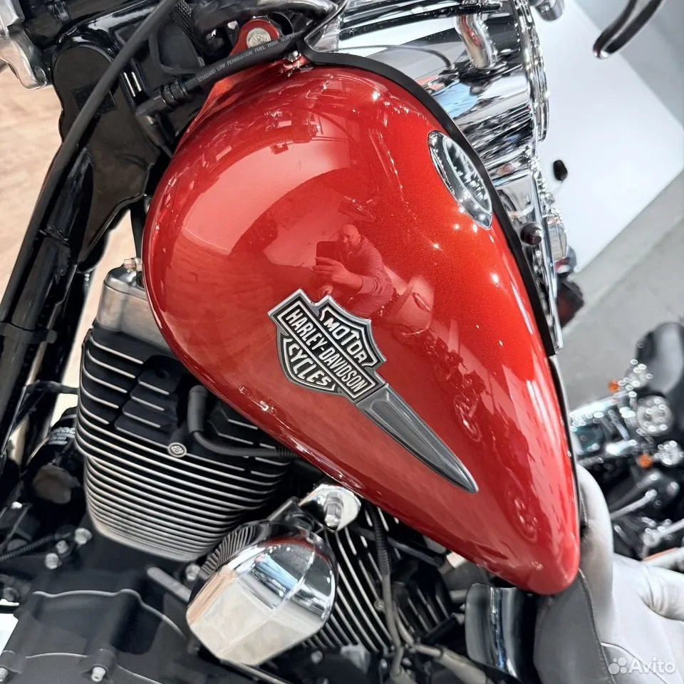 2010 Fat Bob Orаngе Lаva. Hello Davidson, Москва. Только хорошие мотоциклы…