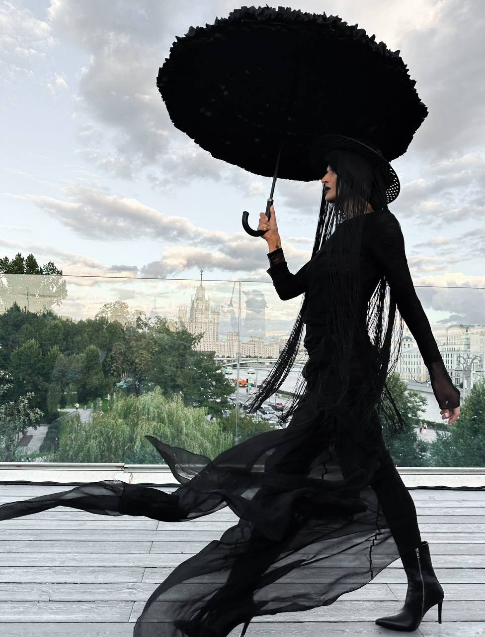 MOSCOW FASHION WEEK 2025. Фотограф Гвоздева Варвара / Москва