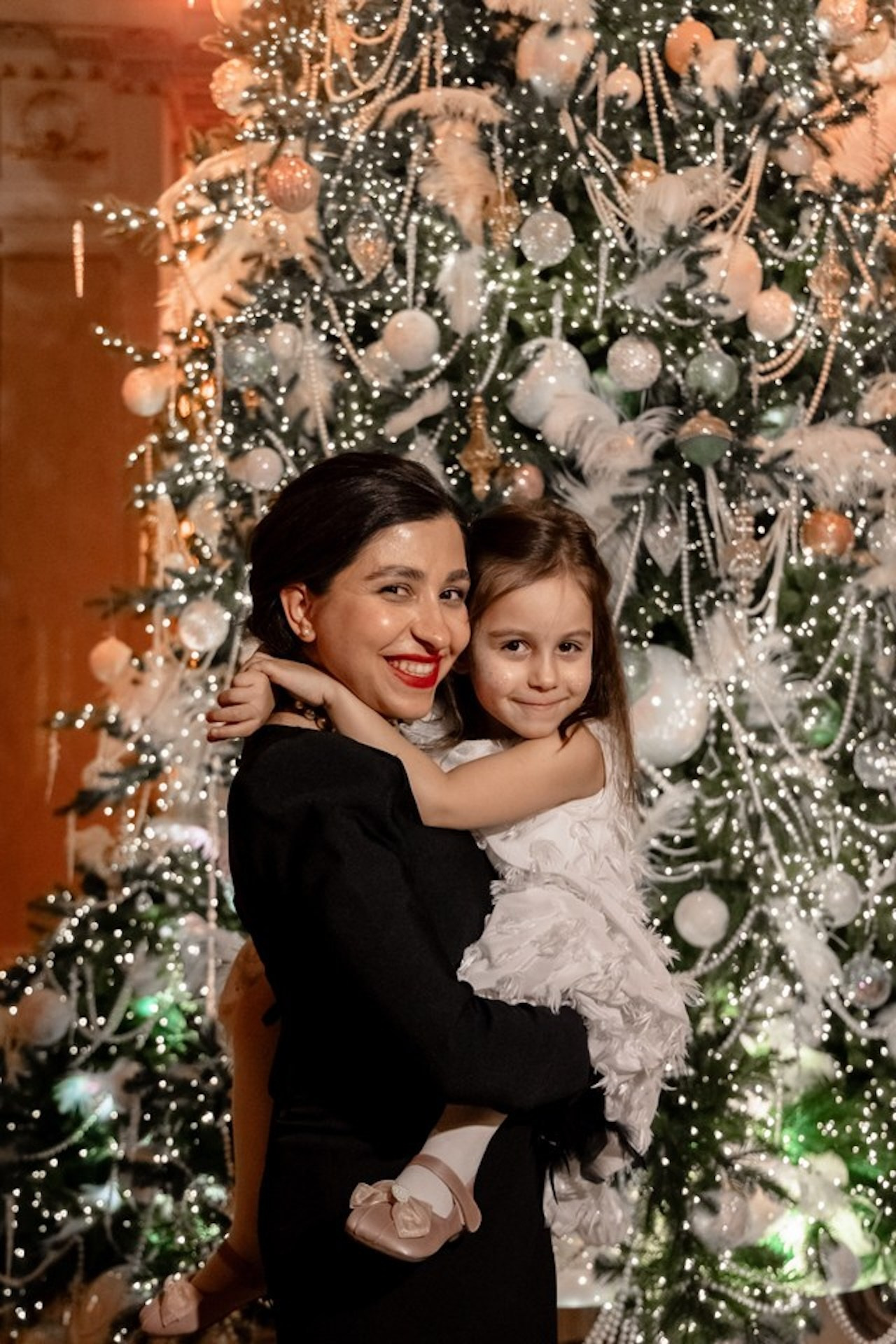 Зажжение новогодней елки в отеле Four seasons. By Twins — фото и видео объединение в Санкт-Петербруге, Москве и Сочи