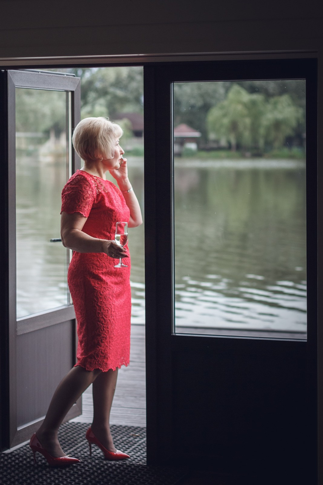 Елена 50 лет. Свадебный и репортажный фотограф в Москве и Московской области