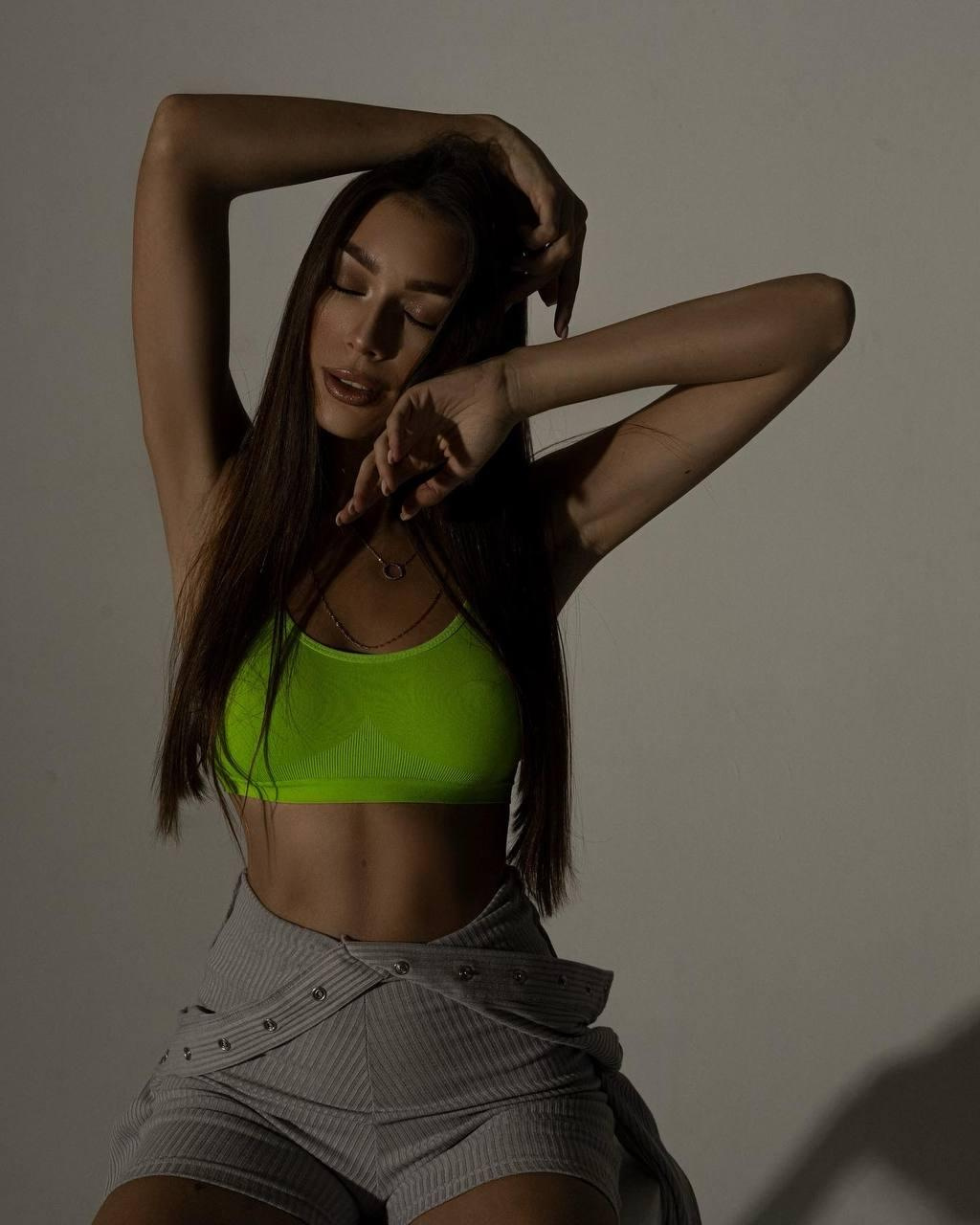 Модель для предметной съемки Олеся 1 Н.Новгород | Sale Easy