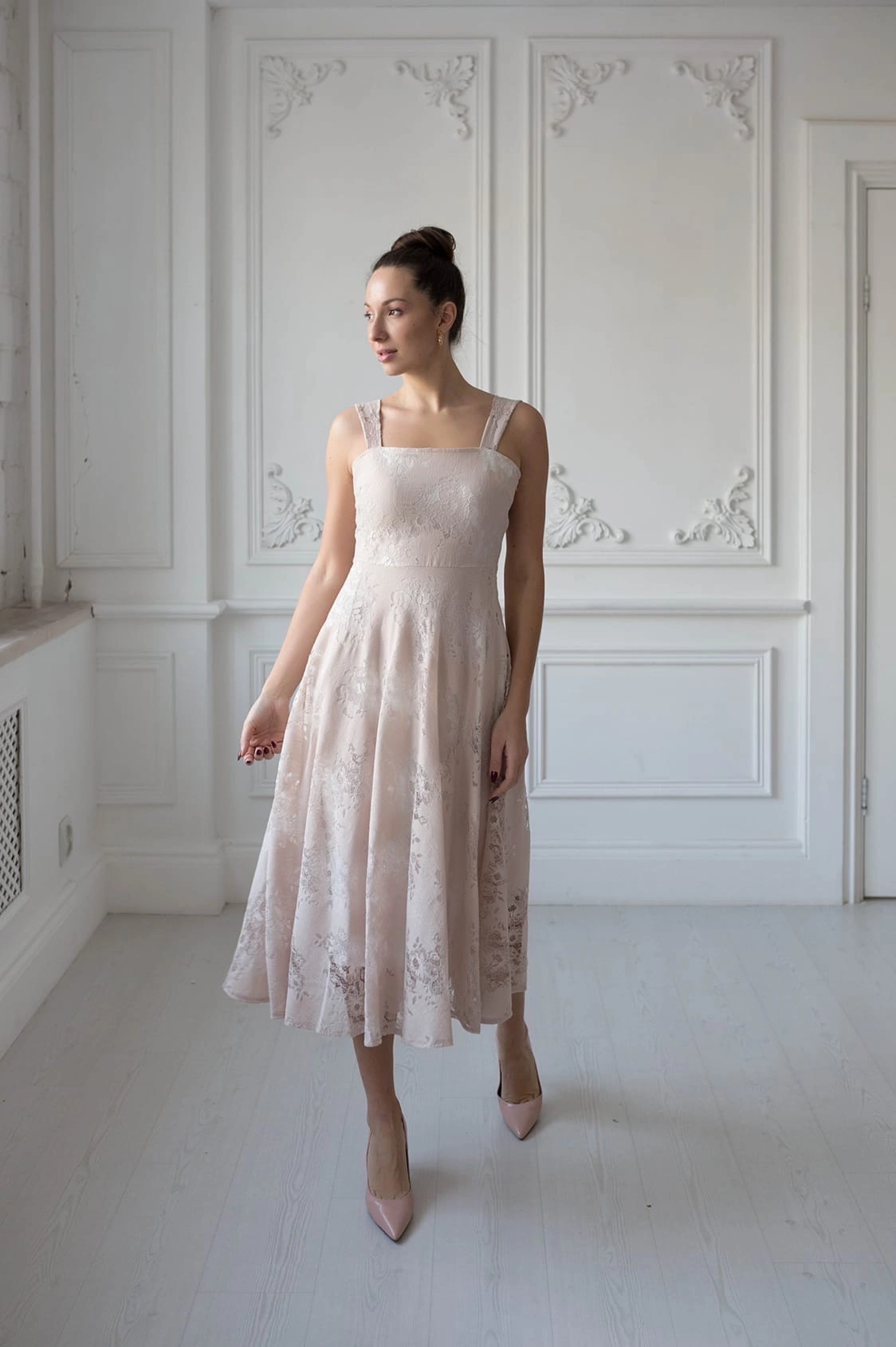 Модель для предметной съемки Юлия 9 Н.Новгород | Sale Easy