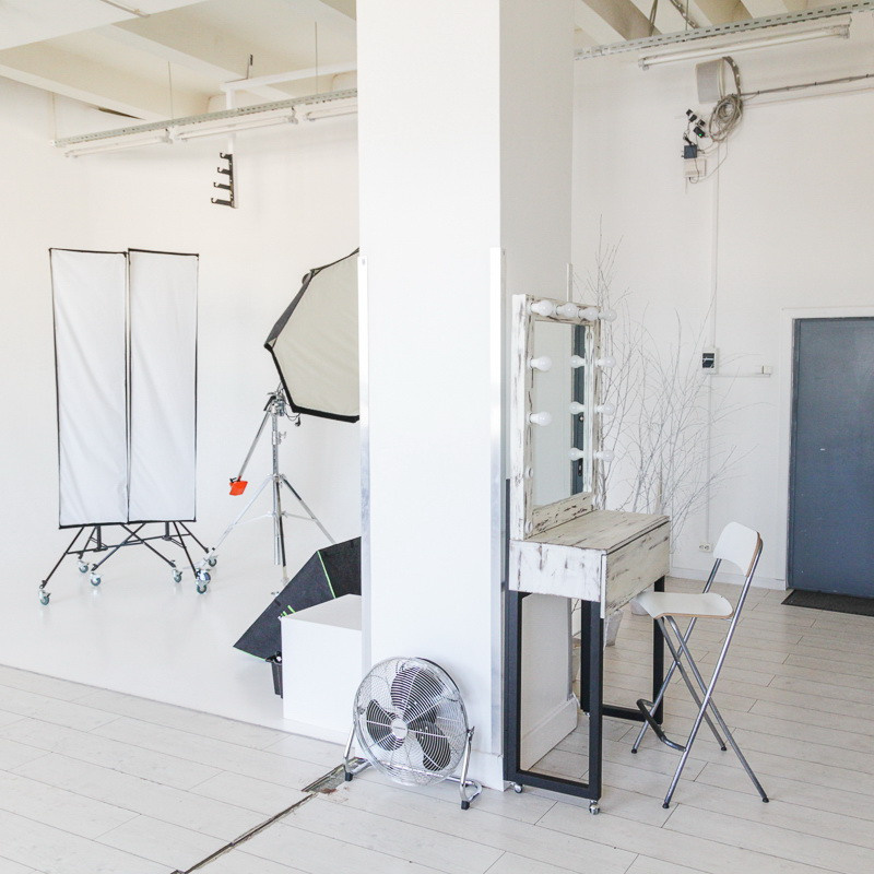 Студия Fotofabrika Оникс для предметной съемки Москва | Sale Easy