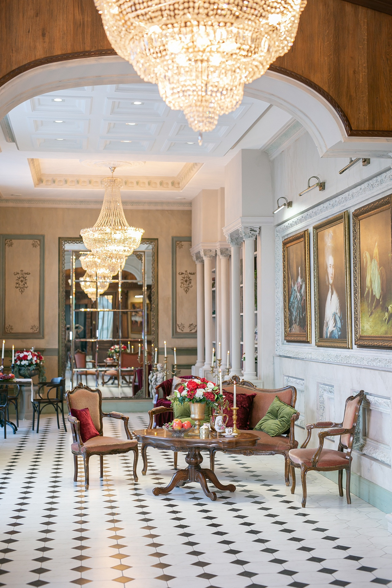 Зал ГАЛЕРЕЯ 1.600. Фотограф Герман Локоцкий, семейные фотосессии в Санкт-Петербурге