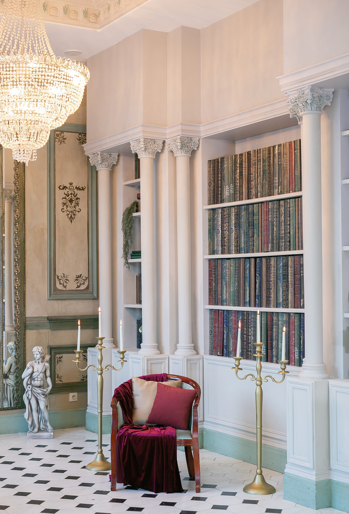 Зал ГАЛЕРЕЯ 1.600. Фотограф Герман Локоцкий, семейные фотосессии в Санкт-Петербурге