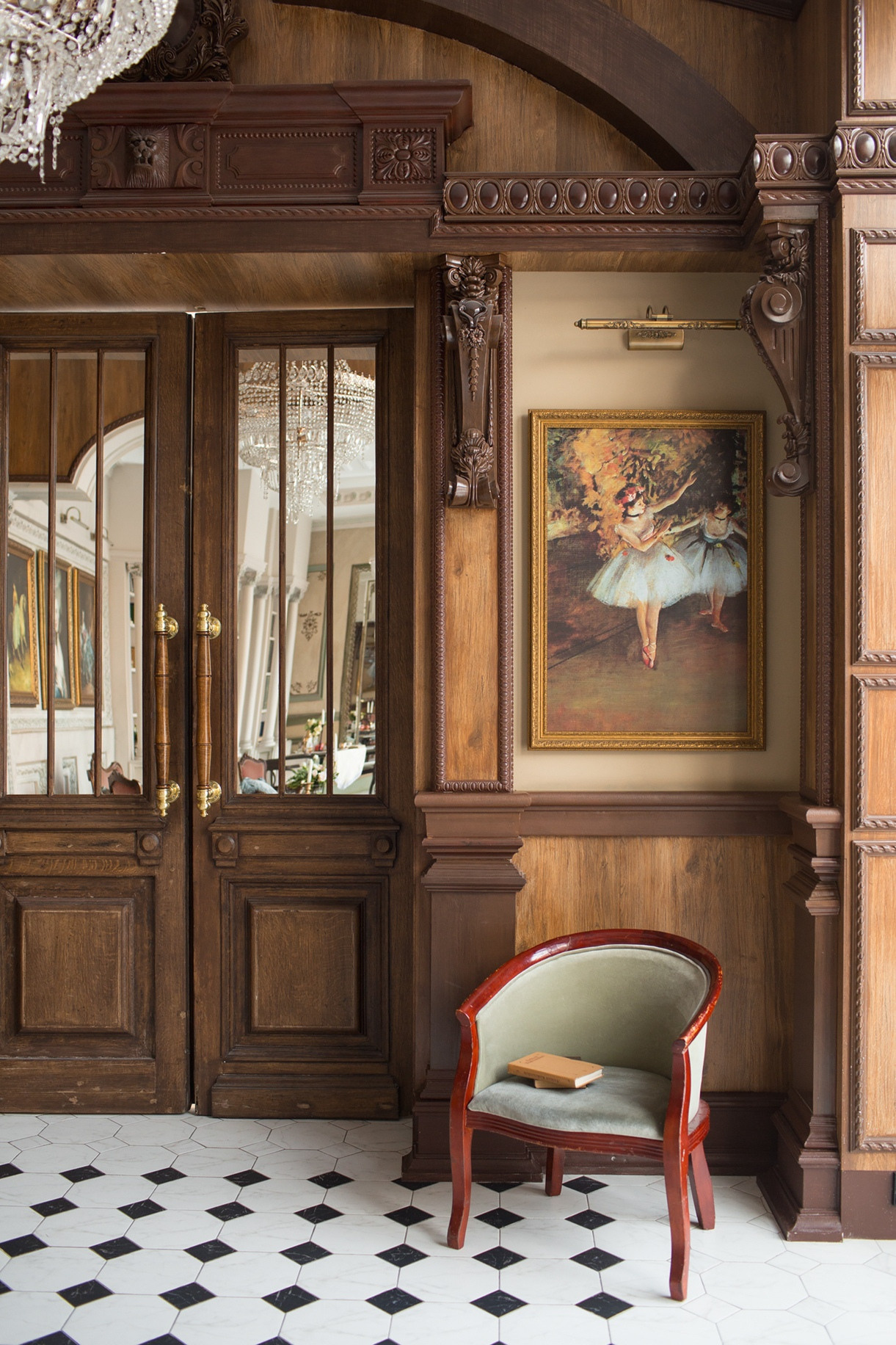 Зал ГАЛЕРЕЯ 1.600. Фотограф Герман Локоцкий, семейные фотосессии в Санкт-Петербурге