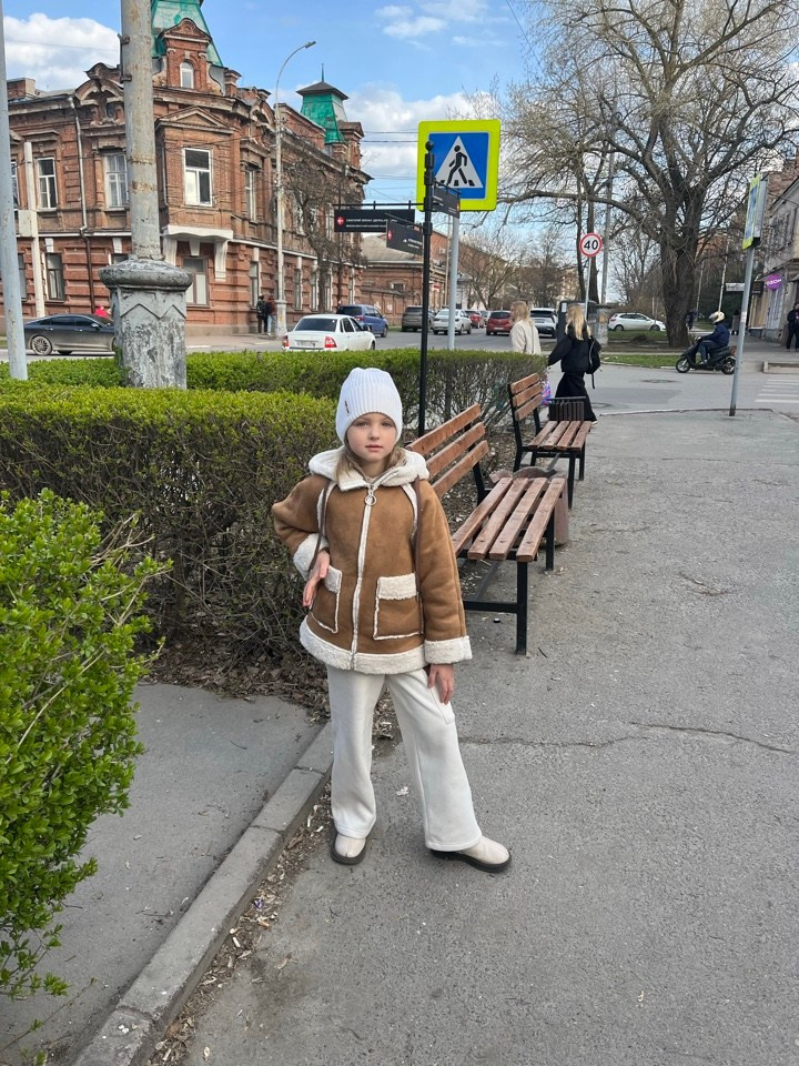 Шаповалова Вероника. Model base