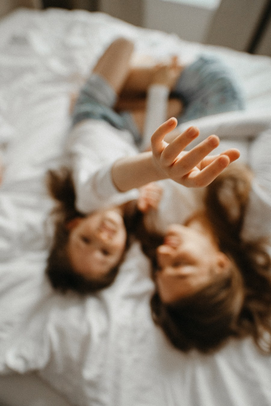 Костя, Яна, Кристина, Леон | дома