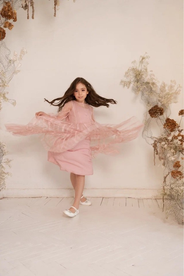 Остапцова Дарина. Model base