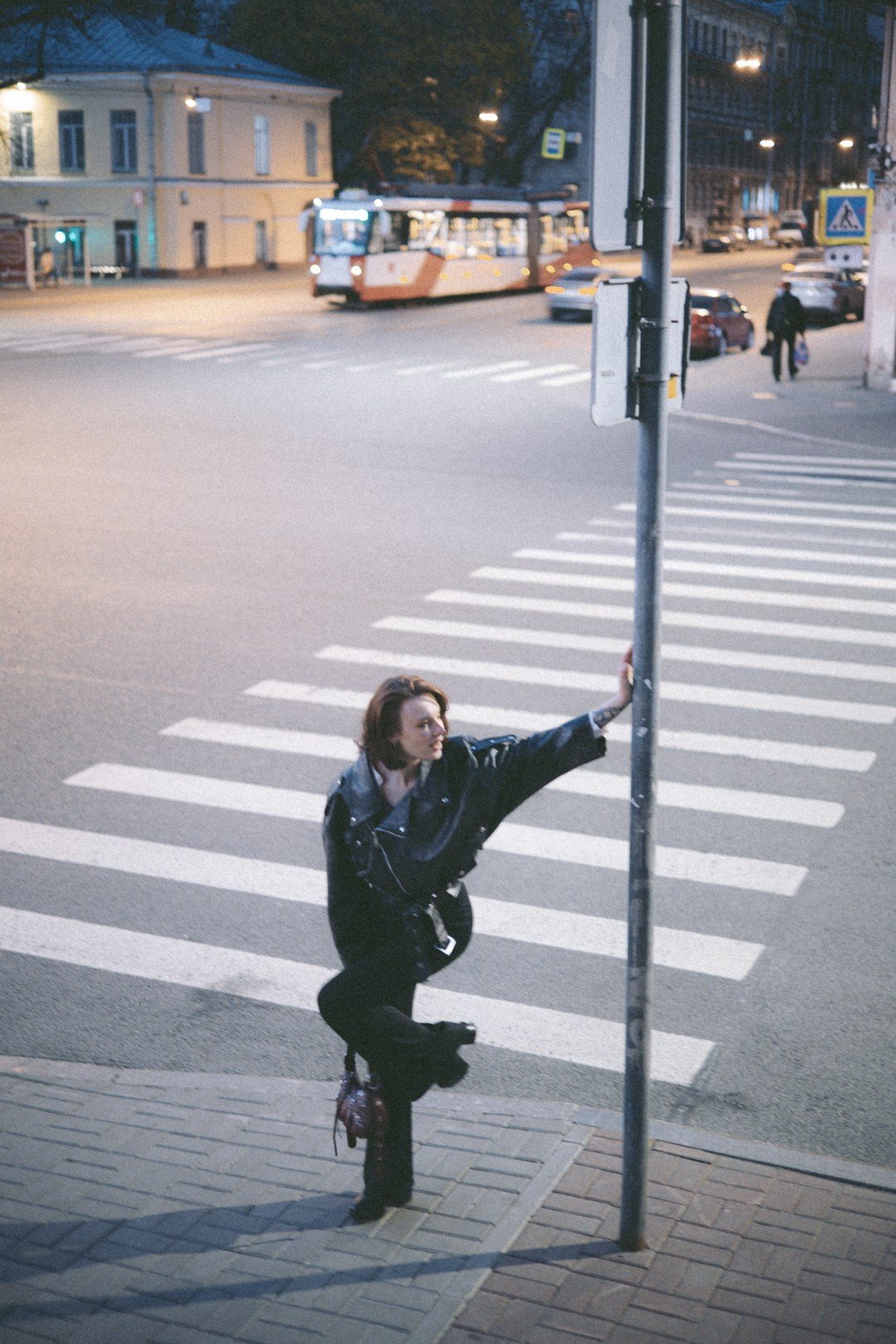 Street Yanita. Юлия Астра: Фотограф в Санкт-Петербурге. Снимаю женские портреты, уличные съёмки в Петербурге и людей с их собаками