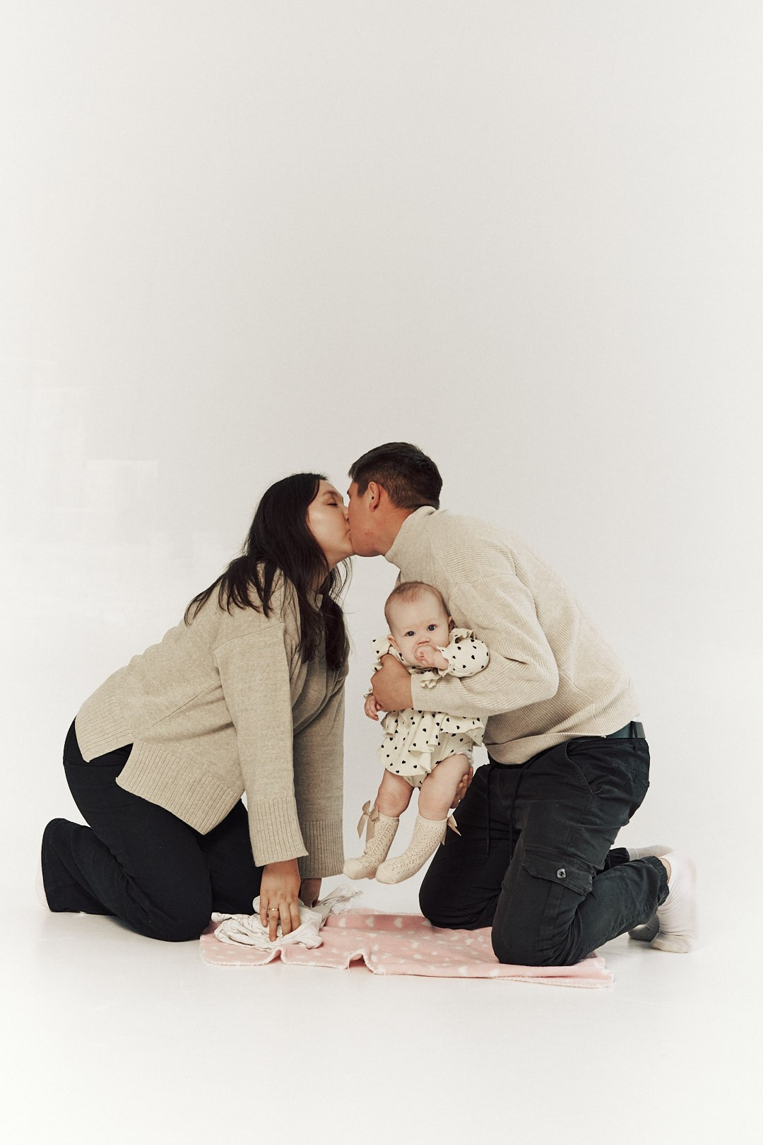 Семейная фотосессия | В студии. Твой личный фотограф Сочи | Йошкар-Ола