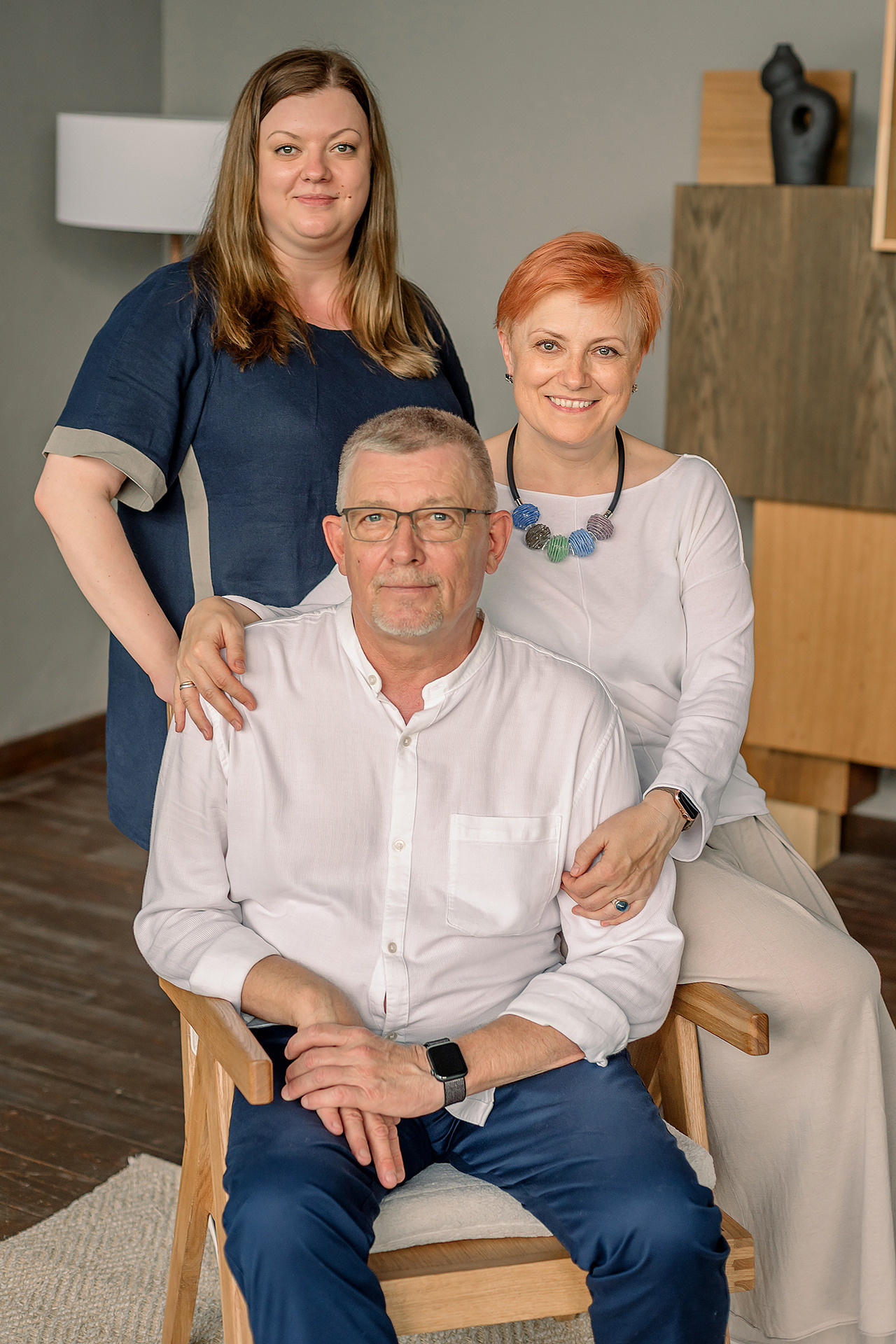 Фотосессия большой семьи в студии. Фотограф Юлия Кондратьева