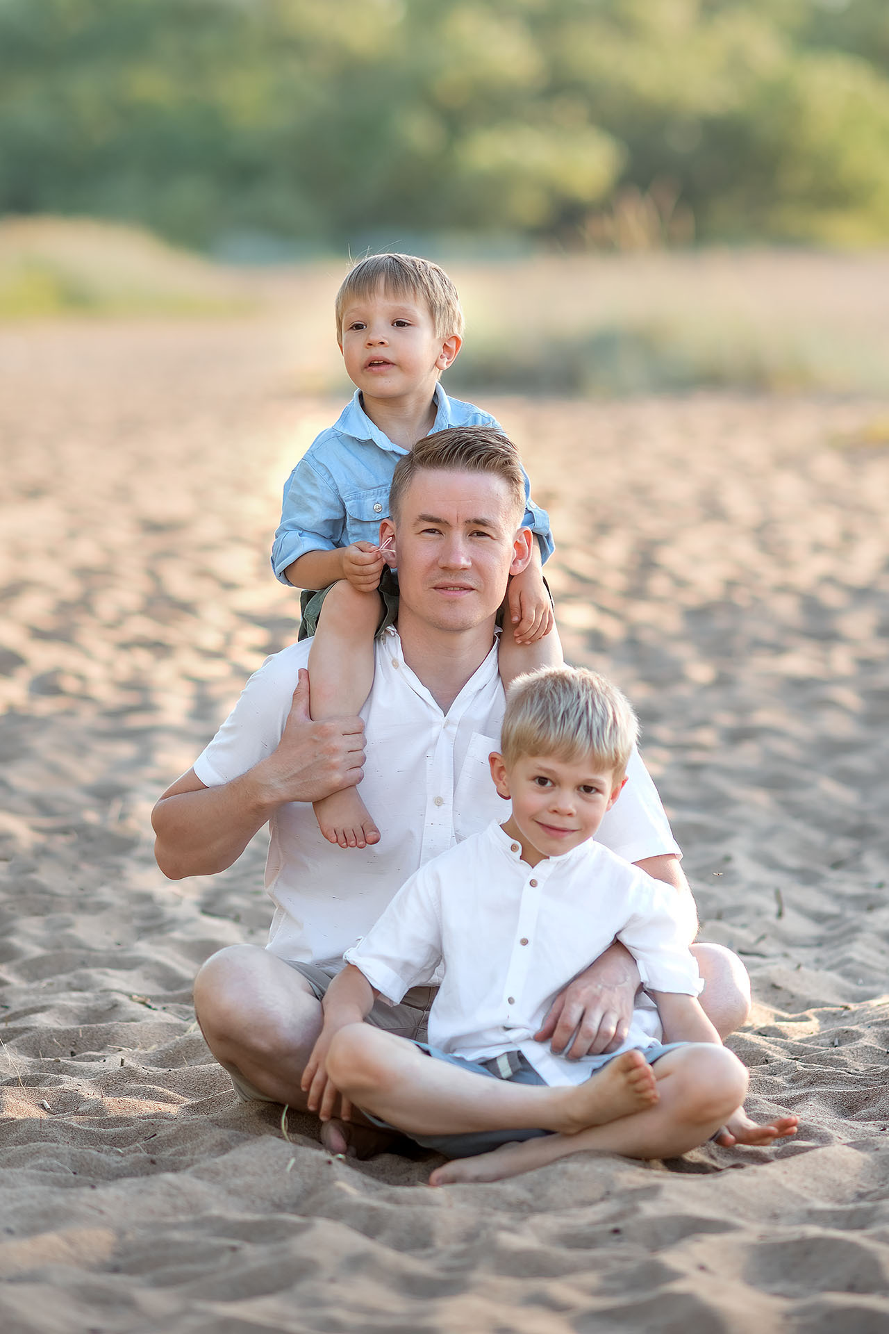 Семейная фотосессия на природе. Фотограф Юлия Кондратьева