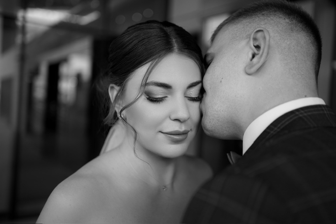 Свадебная фотосессия в отеле Хаятт. Фотограф Ростов-на-Дону Алёна Чёботова. Свадебный фотограф в Ростове-на-Дону. Таинство Крещения и Венчания, семейные фотосессии. Алёна Чёботова