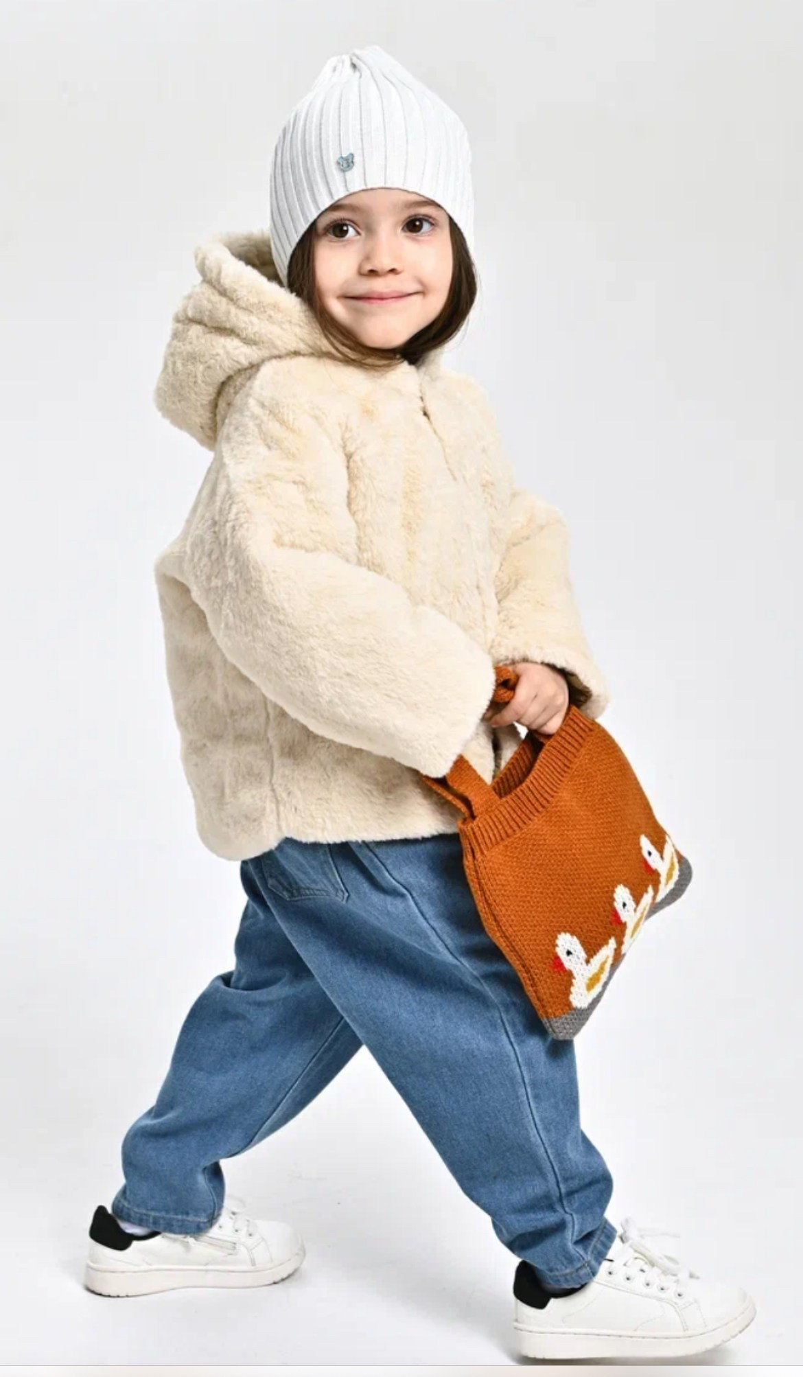 Камила И. (дети). Фото и видео продакшн в Москве — съемка для брендов и маркетплейсов