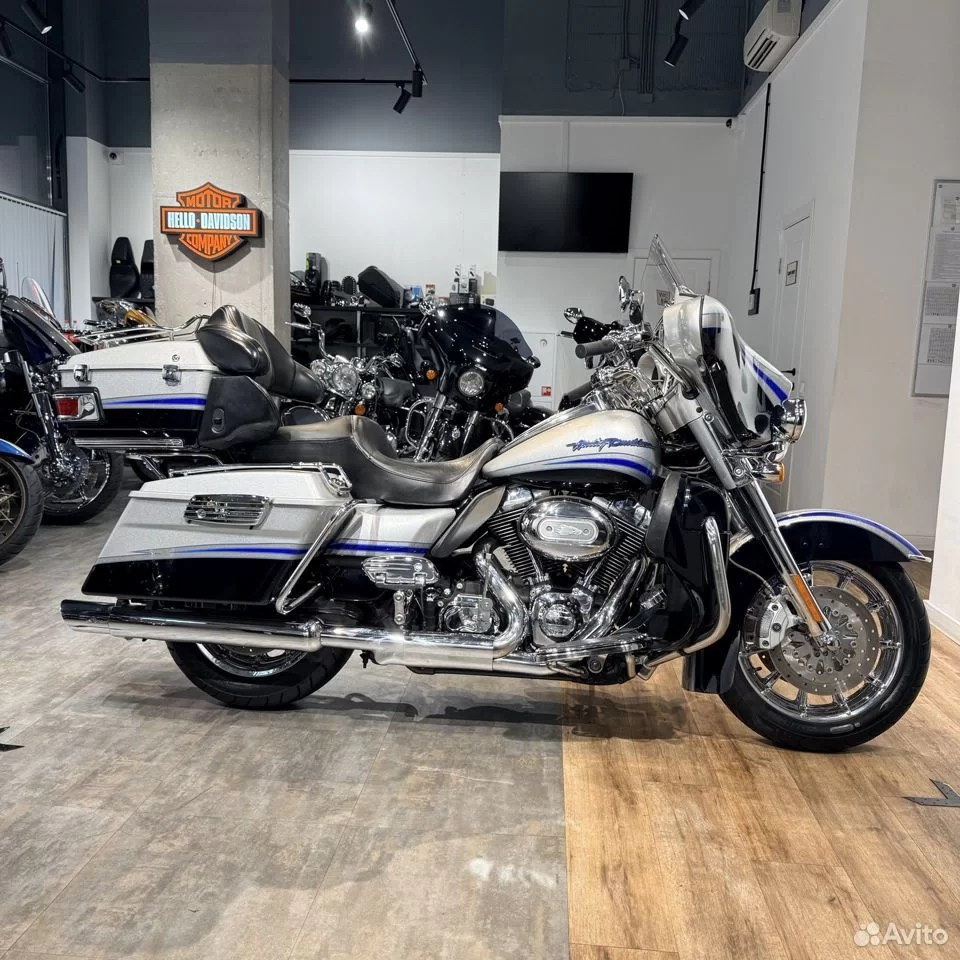 2009 CVO Limited Black Diamond (VIN *5HD*). Hello Davidson, Москва. Только хорошие мотоциклы…