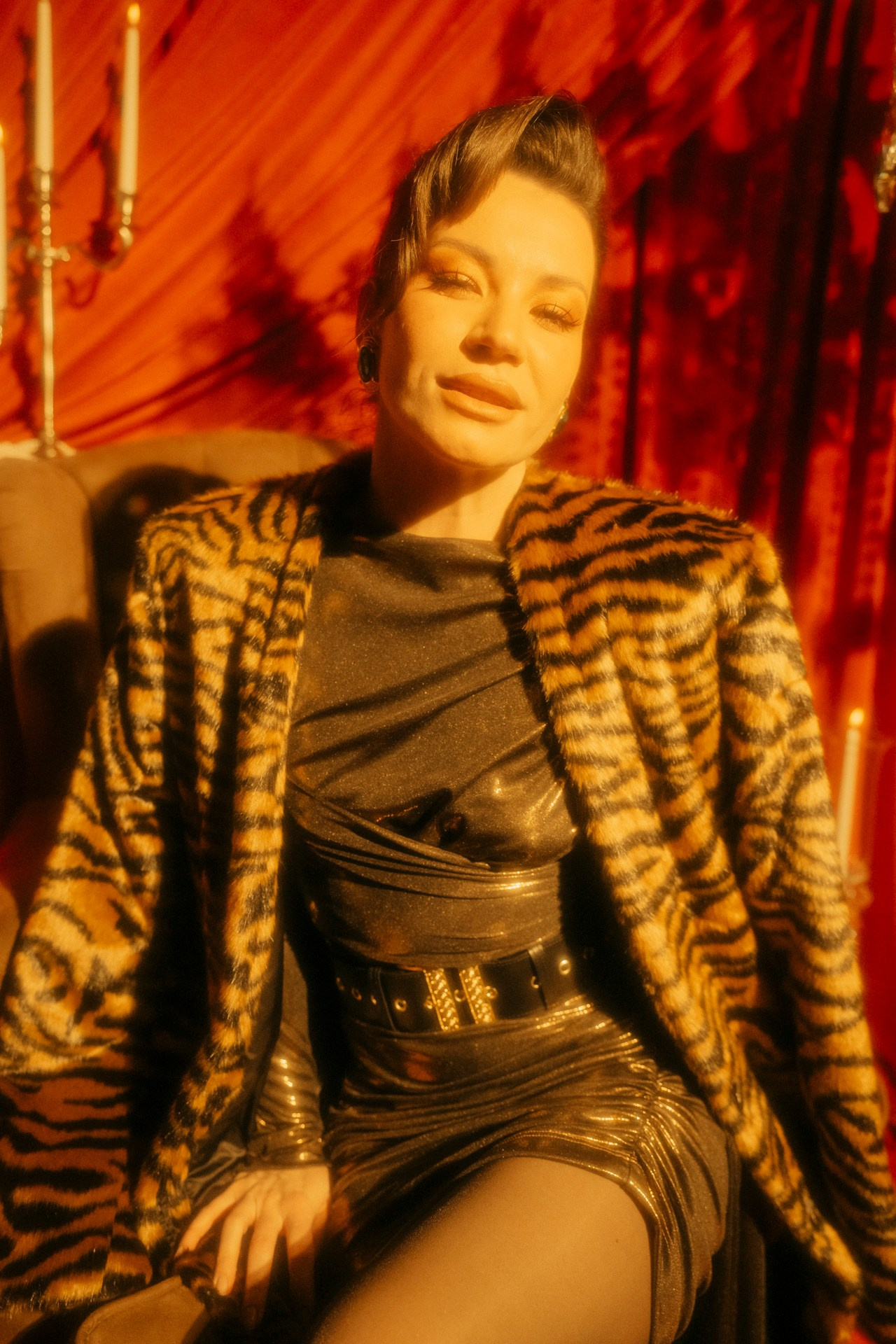 Современная концептуальная фотография о теле, уязвимости и идентичности. Визуальная практика на стиле честности, пост-иронии и искусства.Рекламная фотография, Концептуальная фотография, Современный художник, Психология, Коммерческий фотограф, Репортажный фотограф, Стрит фотография, Арт, Сюрреализм, Мобильная фотография, Снято на айфон, Дима Бурза