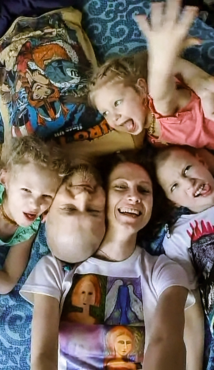 Семейная онлайн-фотосессия с Тоней,. Семейный и индивидуальный фотограф Life style в Санкт-Петербурге Мария