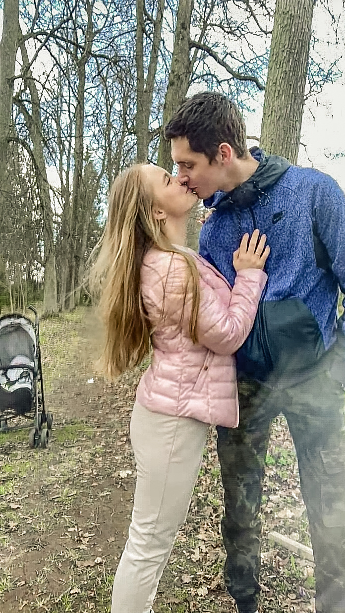 Онлайн-фотосессия: семейная фотопрогулка с Анной, Дмитрием и их детьми. Семейный и индивидуальный фотограф Life style в Санкт-Петербурге Мария