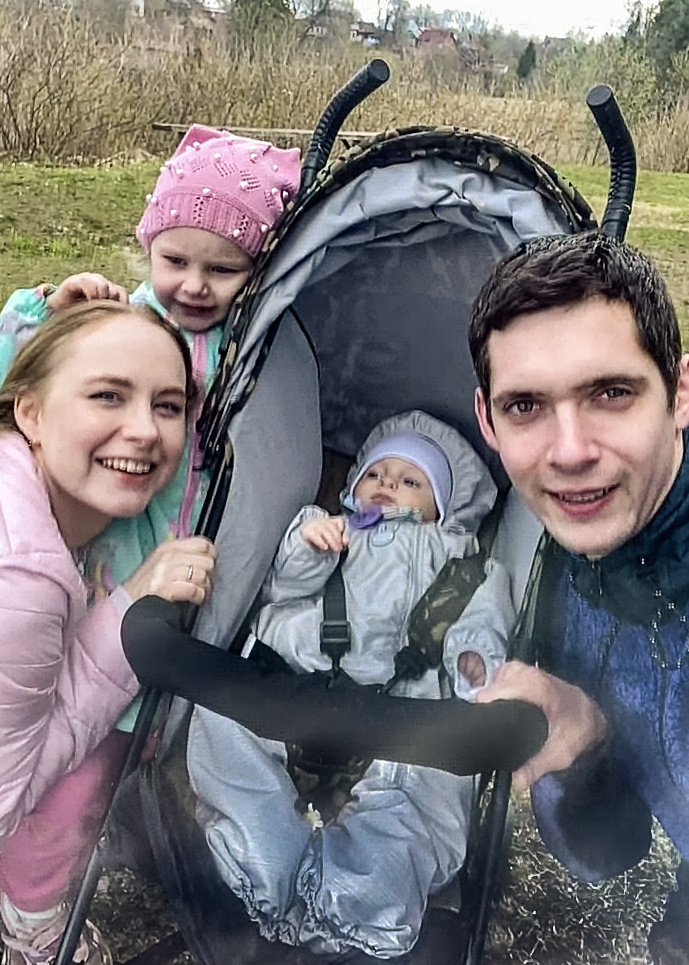 Онлайн-фотосессия: семейная фотопрогулка с Анной, Дмитрием и их детьми. Семейный и индивидуальный фотограф Life style в Санкт-Петербурге Мария