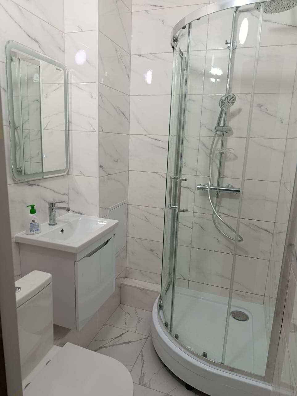 Ванная комната (ул. Андрея Адо д. 16). Ремонт санузла, туалета, ванной под ключ в Казани. Укладка плитки