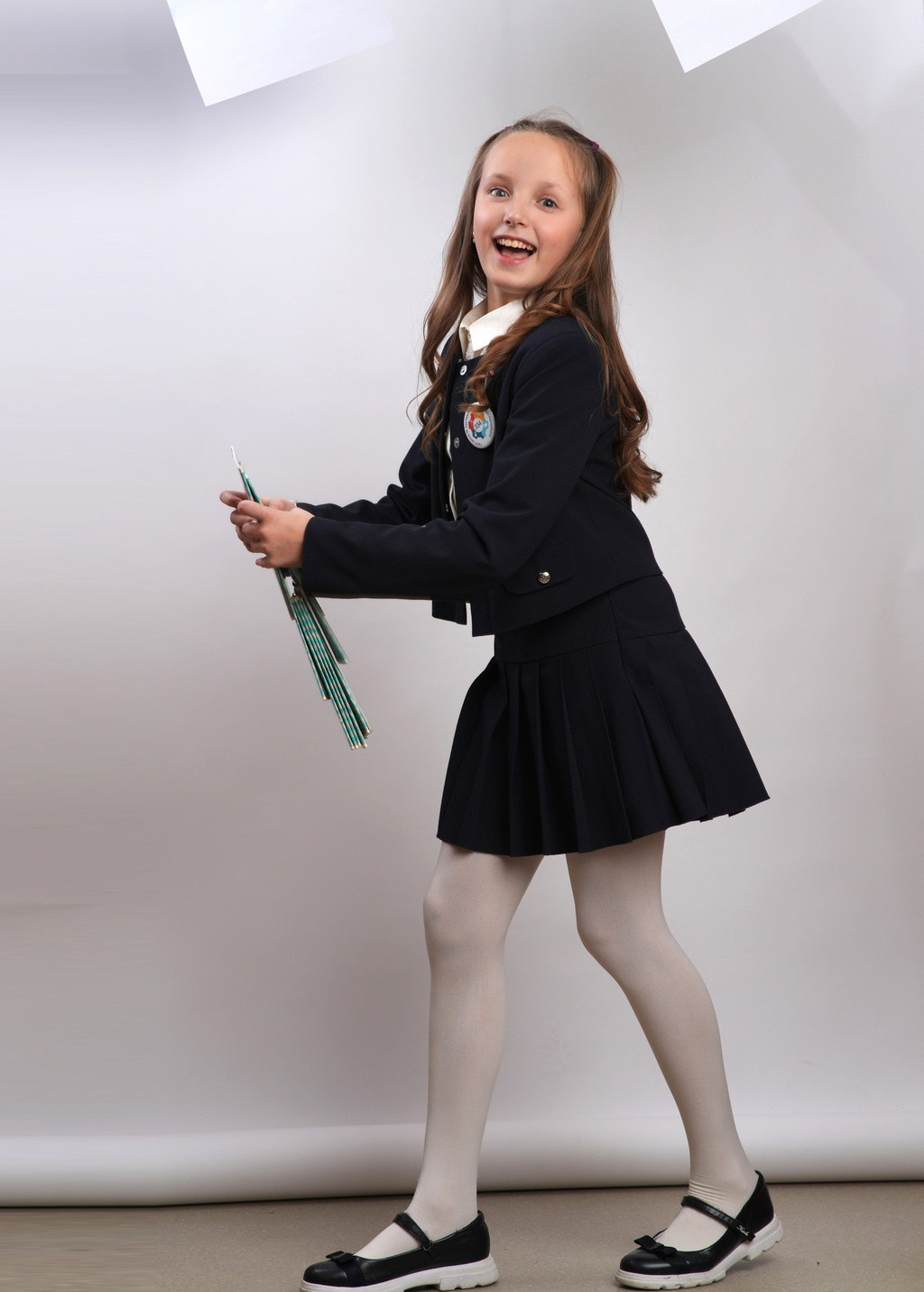 Фотосессия на белом фоне. Школьная фотография в Санкт-Петербурге, выпускные альбомы, фотосессии