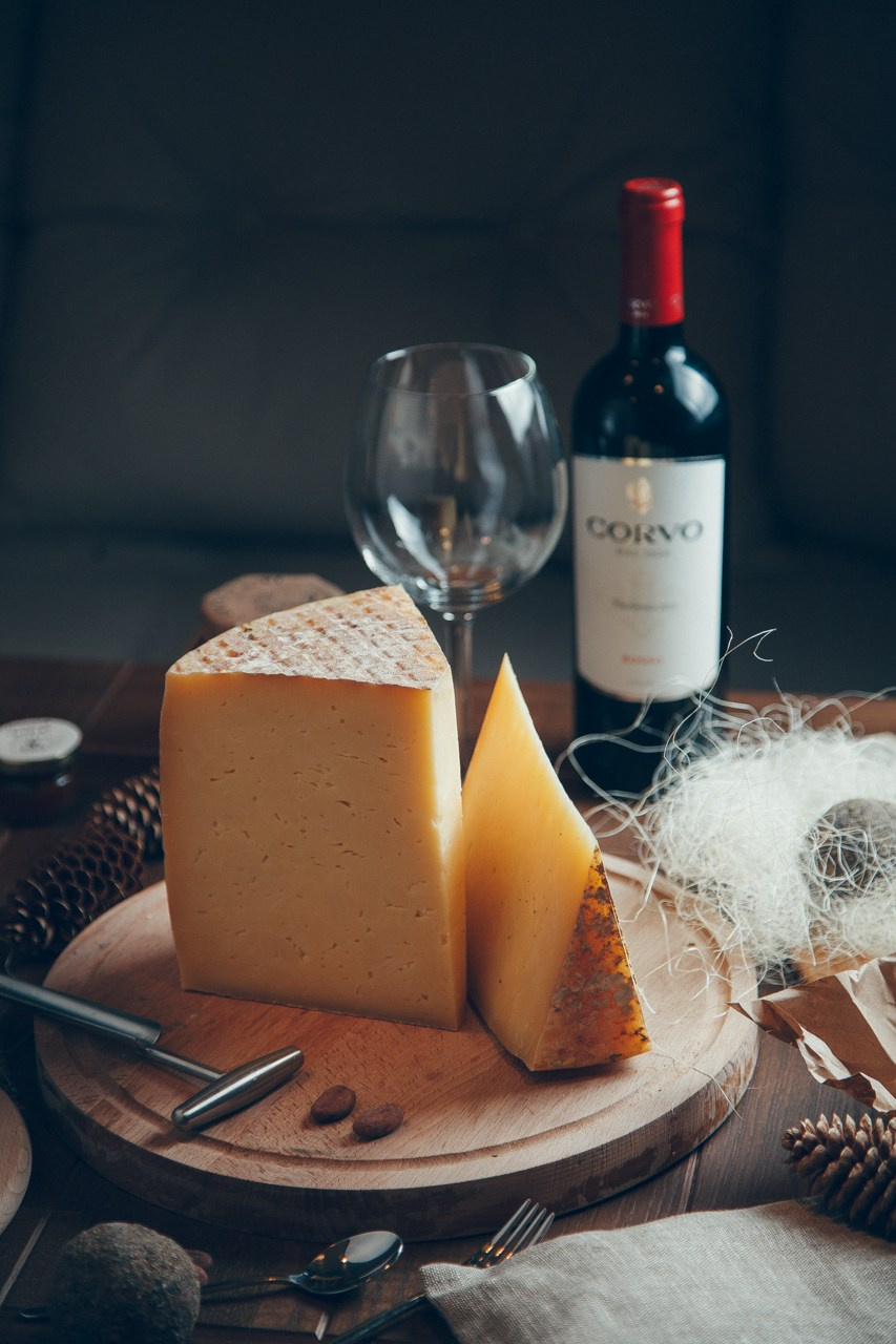 Фуд-фото для магазина Сыр и Вино