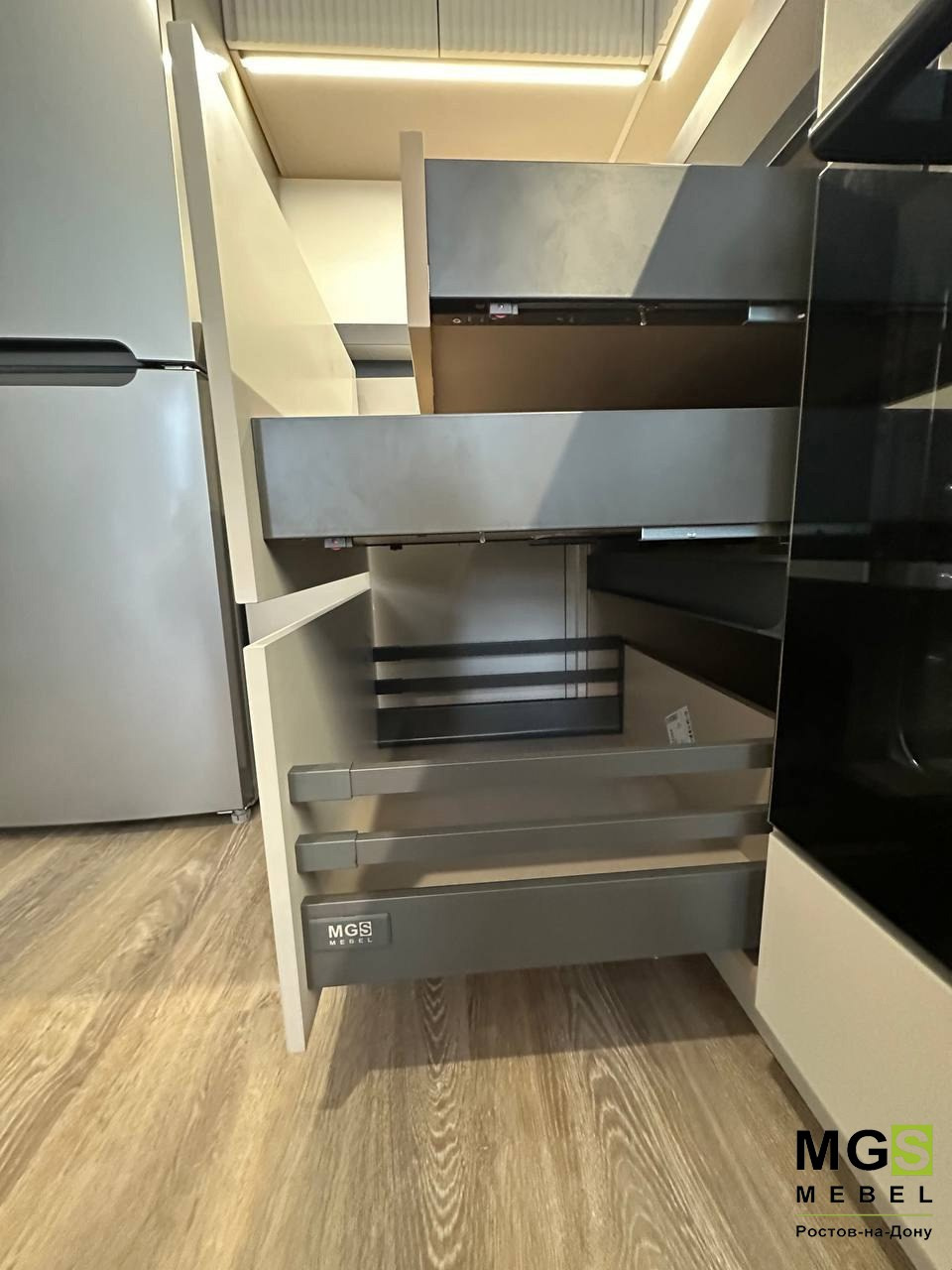 Напольный кухонный шкаф по индивидуальным размерам