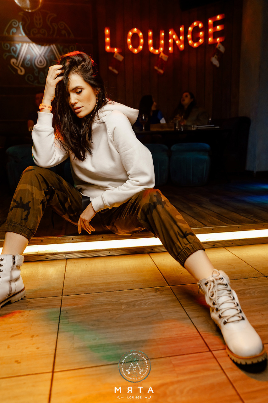 25\12\21 Новогоднее караоке в Мяте. Мята Спортивная — Кальянная, караоке, бар в Минске