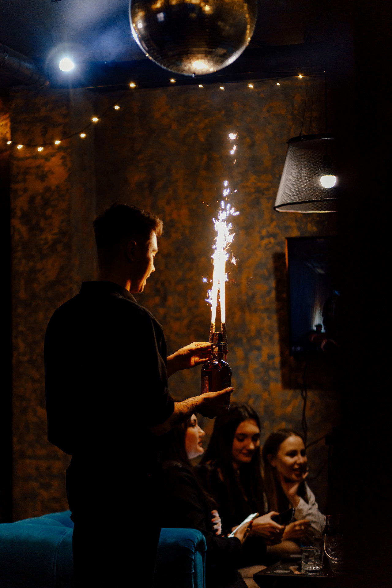 08\04\2022 Караоке в Мяте. Мята Спортивная — Кальянная, караоке, бар в Минске