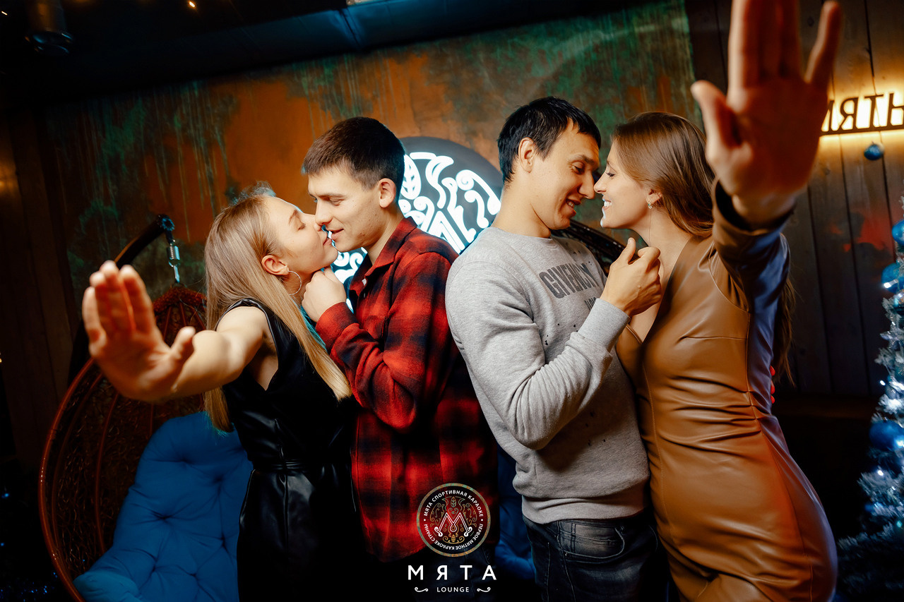 25\12\21 Новогоднее караоке в Мяте. Мята Спортивная — Кальянная, караоке, бар в Минске
