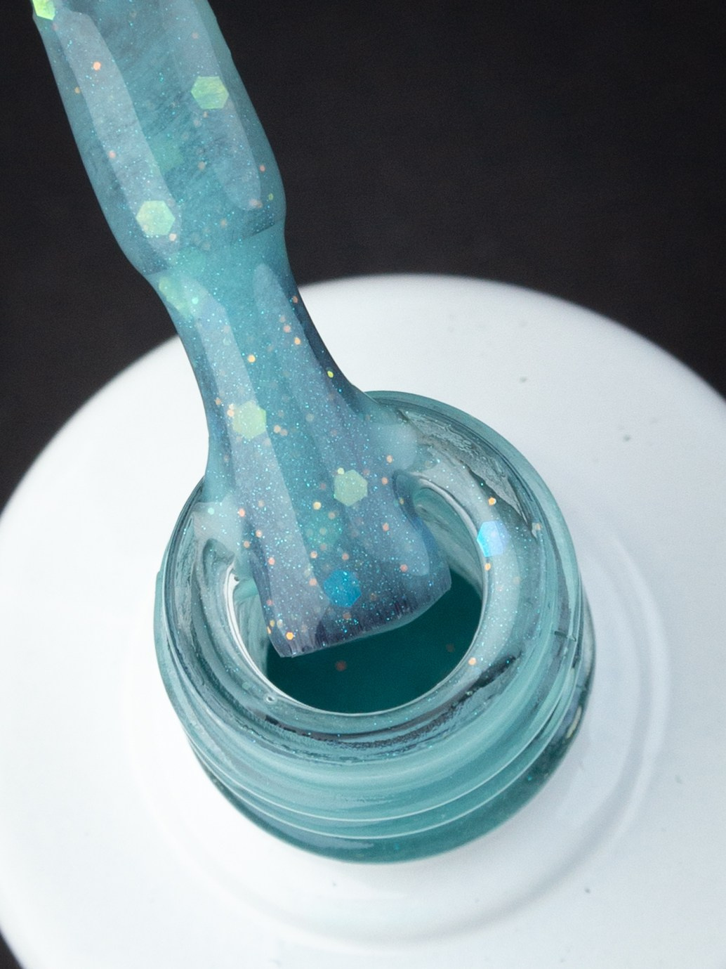 Kira на чёрном. Александр Стряпунин — предметный фотограф в Улан-Удэ