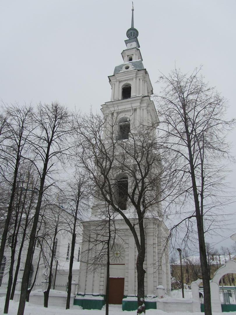 Колокольня поближе