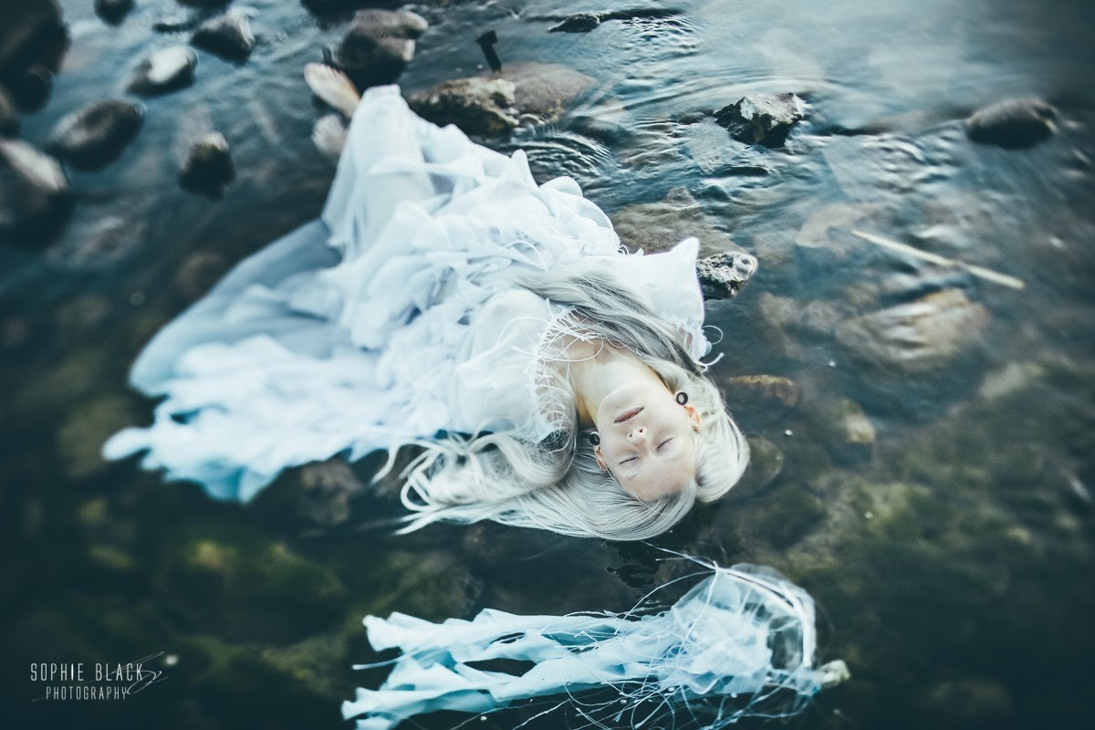 Одиночество Путников. Соня Черных (sophieblack)