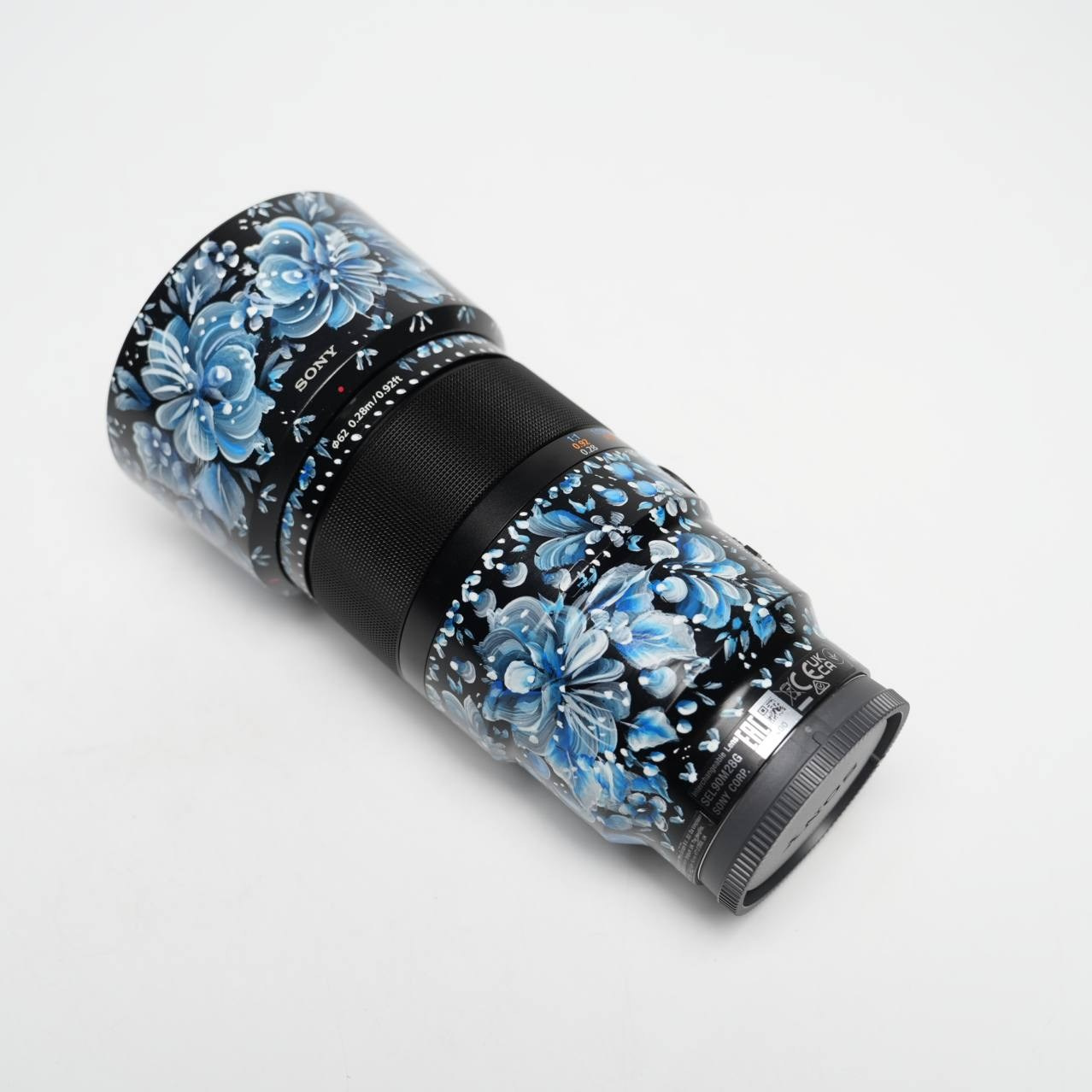 Sony 90 mm f 2,8 macro G «Гжель». Авторская роспись объективов. Превратите технику в арт-объект