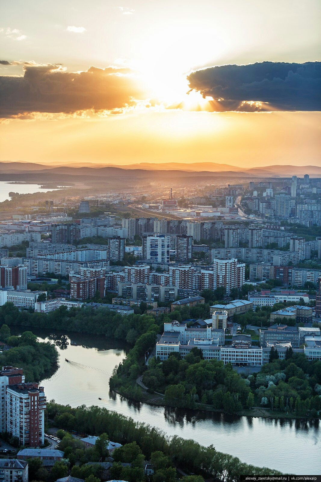 Город с высоты. Фотограф Алексей Зарецкий