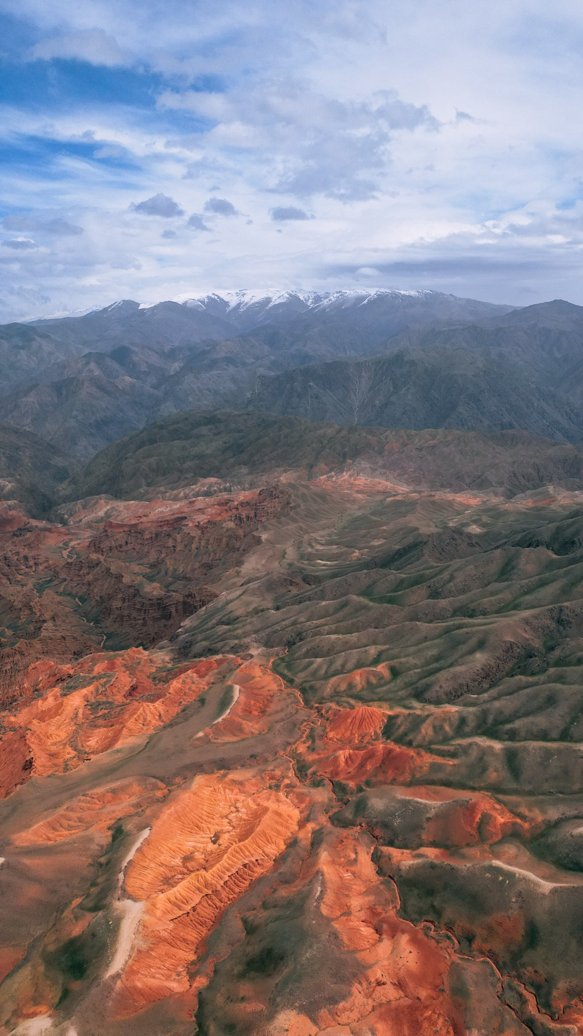 Кыргызстан. Человек с фотокамерой