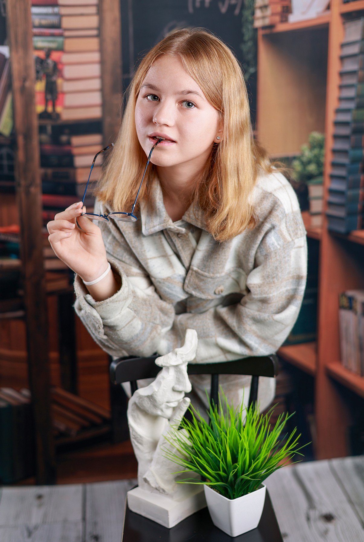 Кабинет. Выпускные альбомы в Иваново в детский сад и школу. Александр и Светлана Янкины