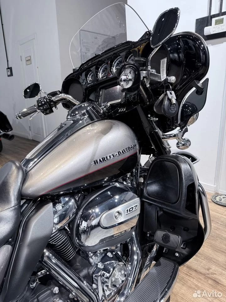 Купить Harley-Davidson 2017 Electra Glide Ultra Limited (Touring) — подробнее на сайте. Hello Davidson, Москва. Только хорошие мотоциклы…